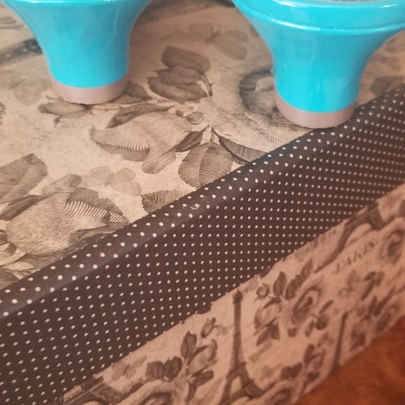 Sandals - Picture 3 of 5